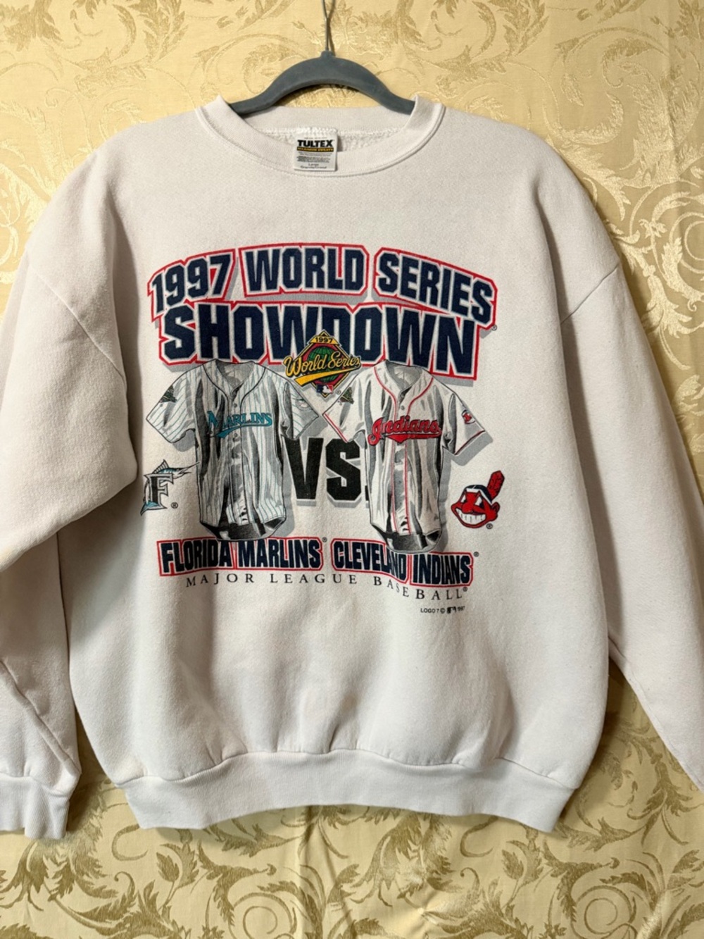 1997 World Series Showdown White Graphic Crewneck Sweatshirt - Tultex